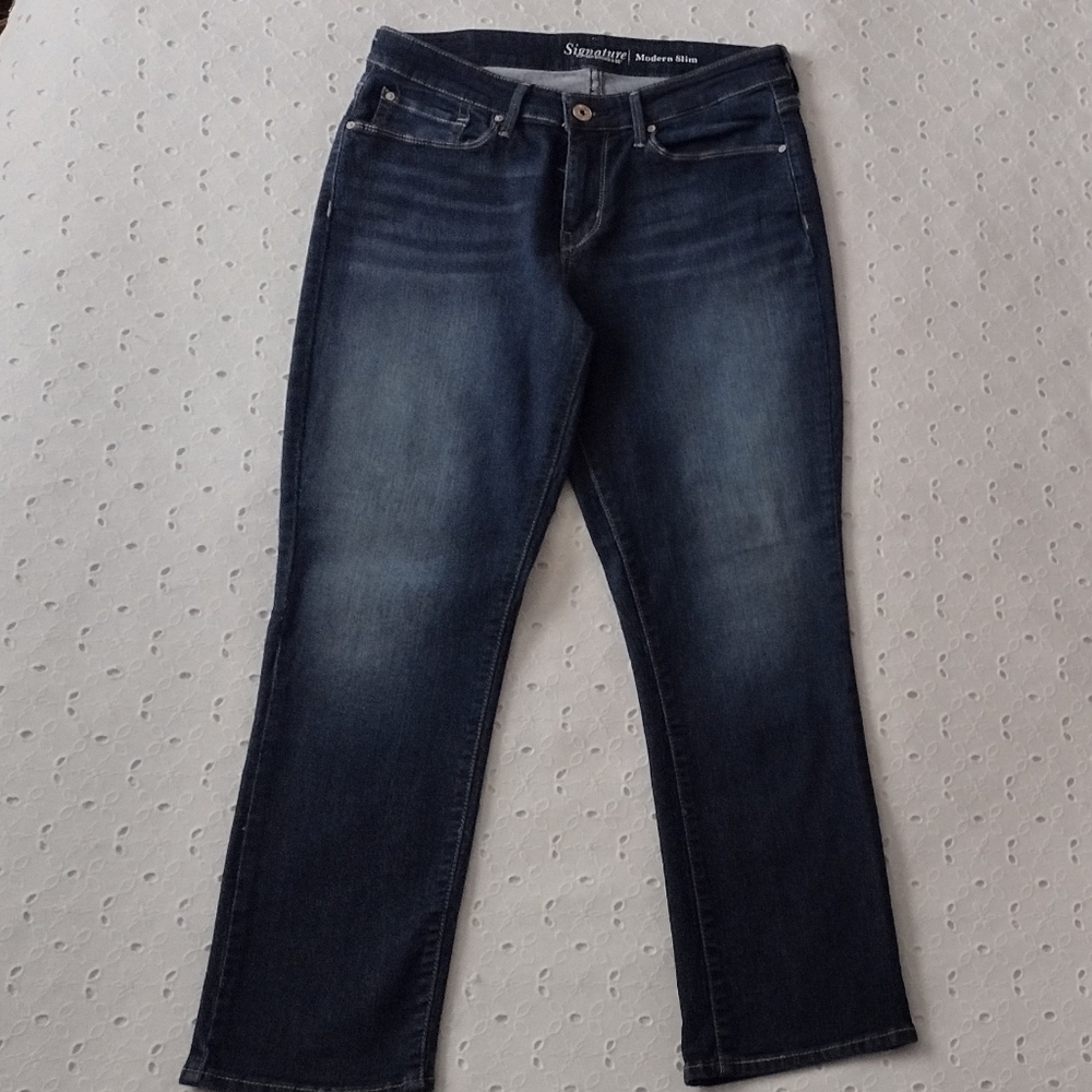 Women's Signature Levi Strauss Jeans Modern Slim Size 10S - Picture 3 of 9